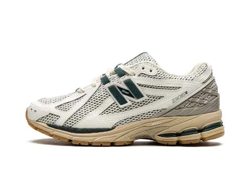 New Balance 1906R 