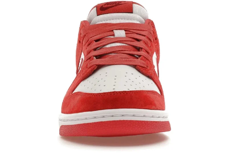 Nike Dunk Low Valentine's Day