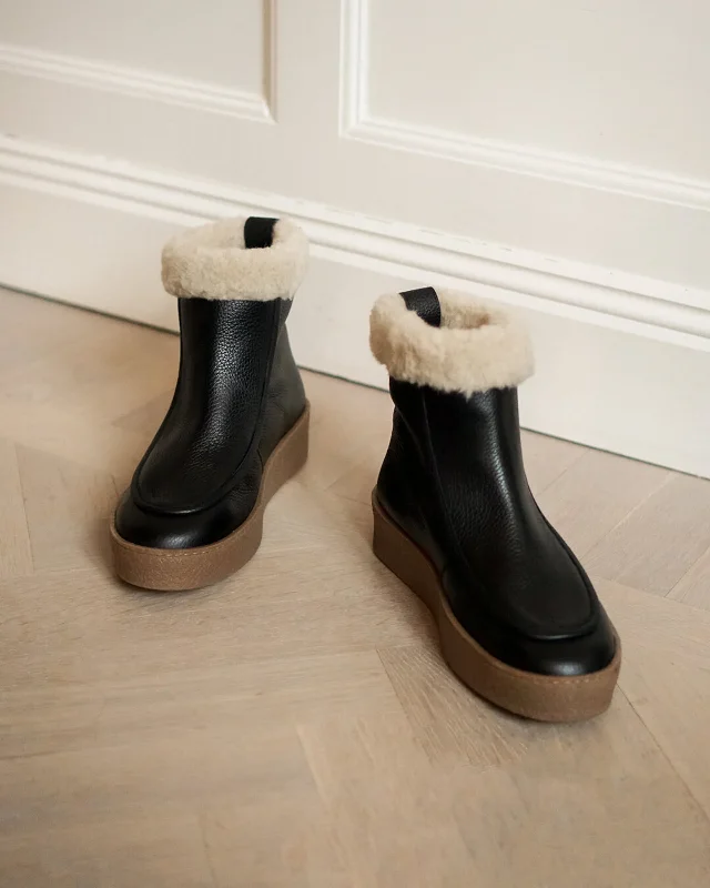 Simone Black Leather Winter Boots