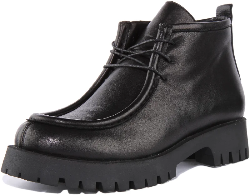 Judith Ankle Boots In Black