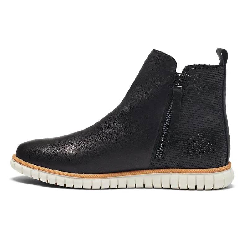 Factor Boot in Black Leather