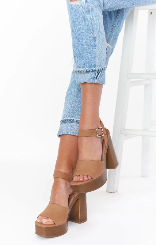 Steve Madden Kye Platform Heel ~ Tan Nubuck