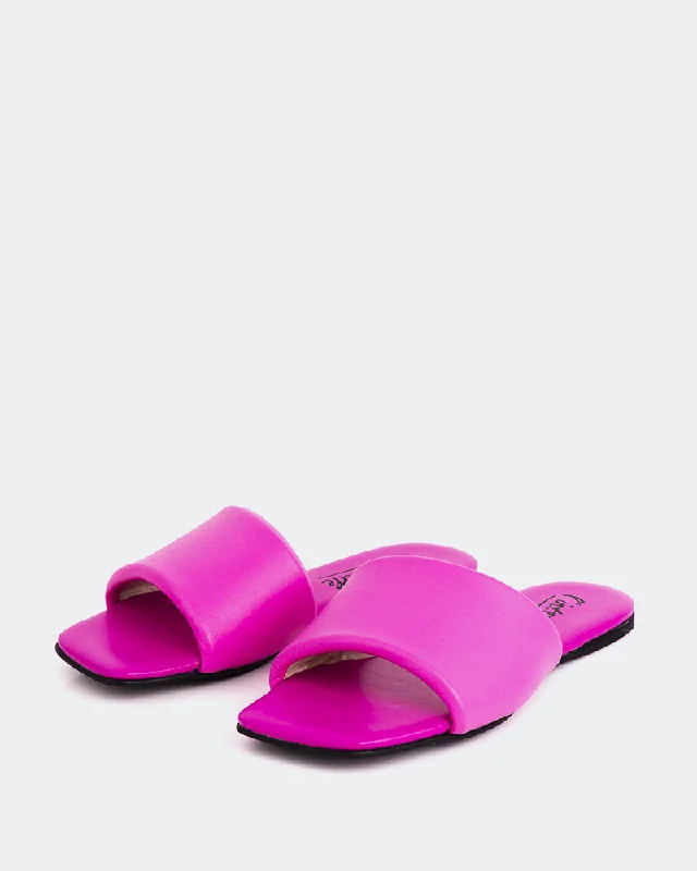 Proseco Fuschia Leather